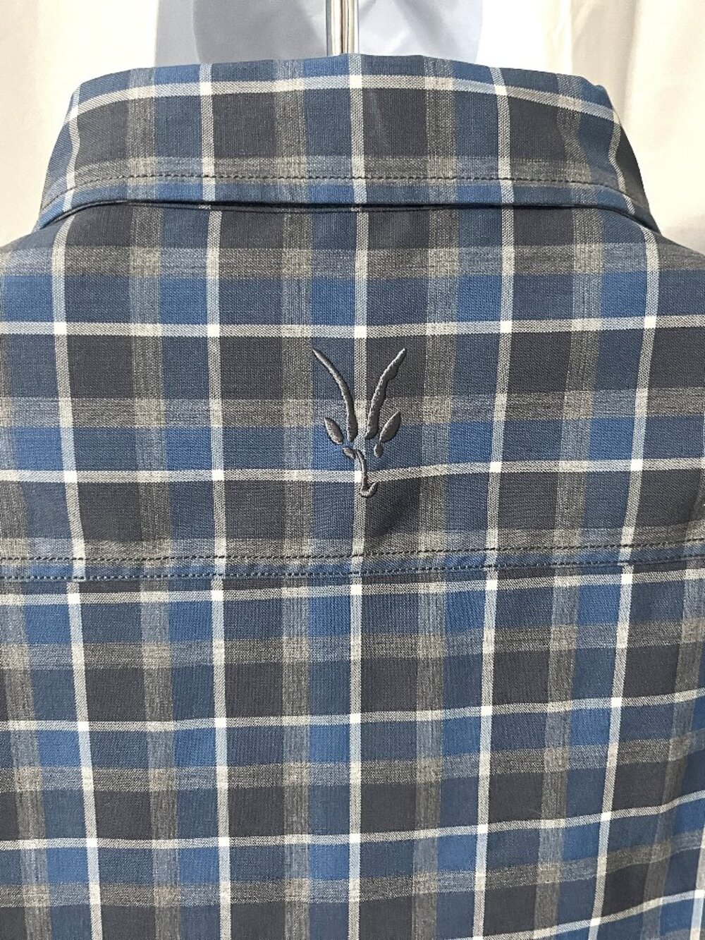 🧶 IBEX Men’s Gray Blue White Plaid 100% Wool Short Sleeve Shirt L EUC 🔥